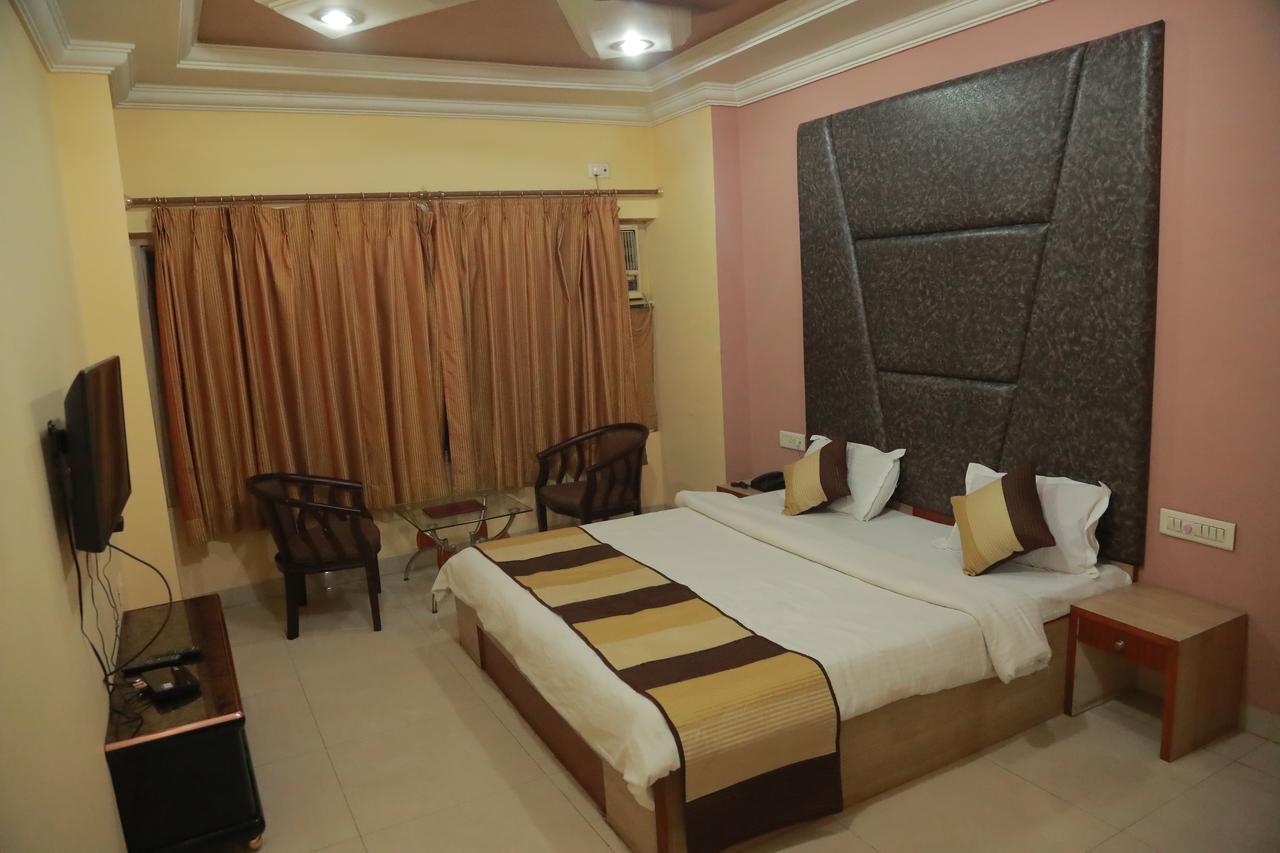 Hotel Sobhraj Ajmer Esterno foto