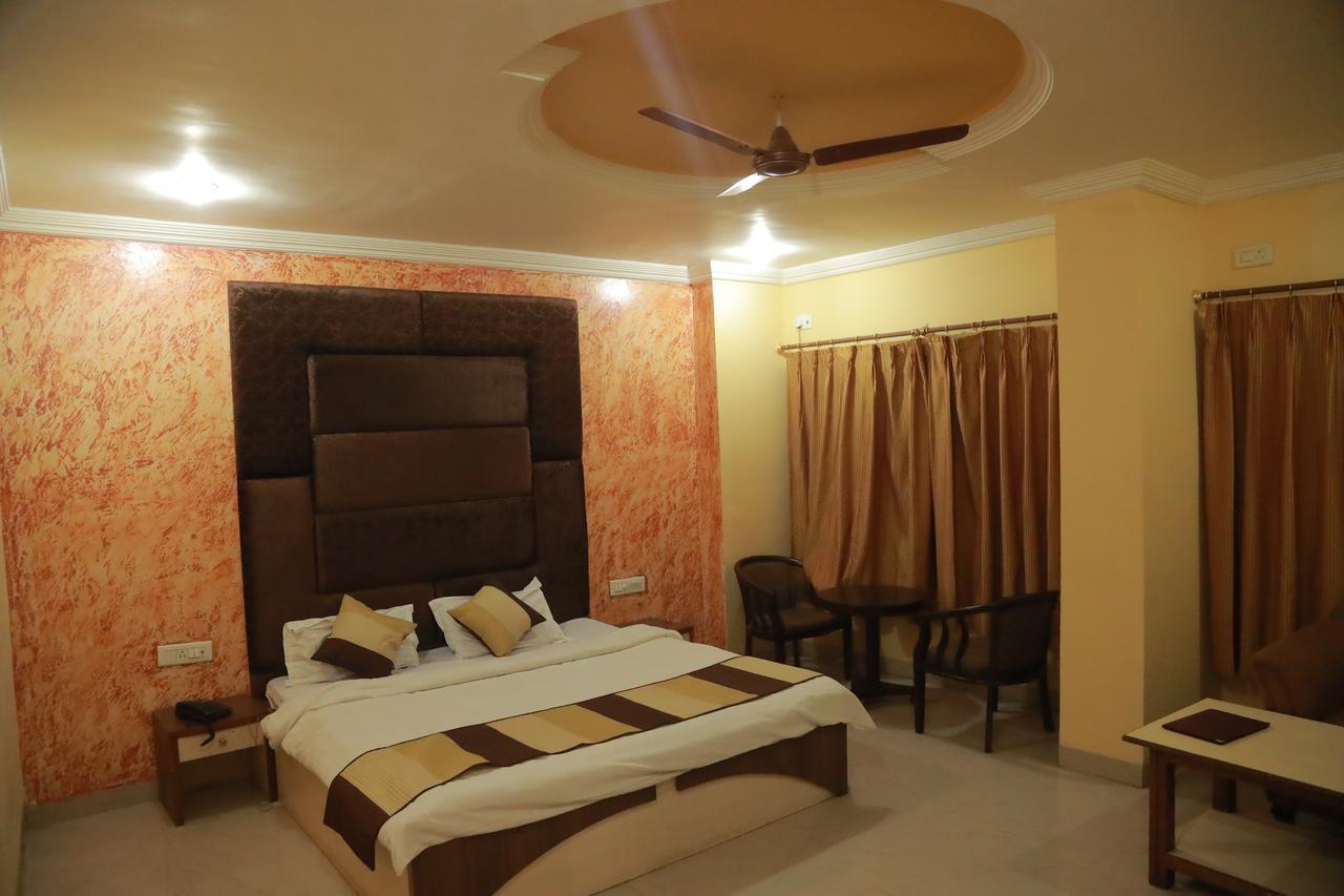 Hotel Sobhraj Ajmer Esterno foto