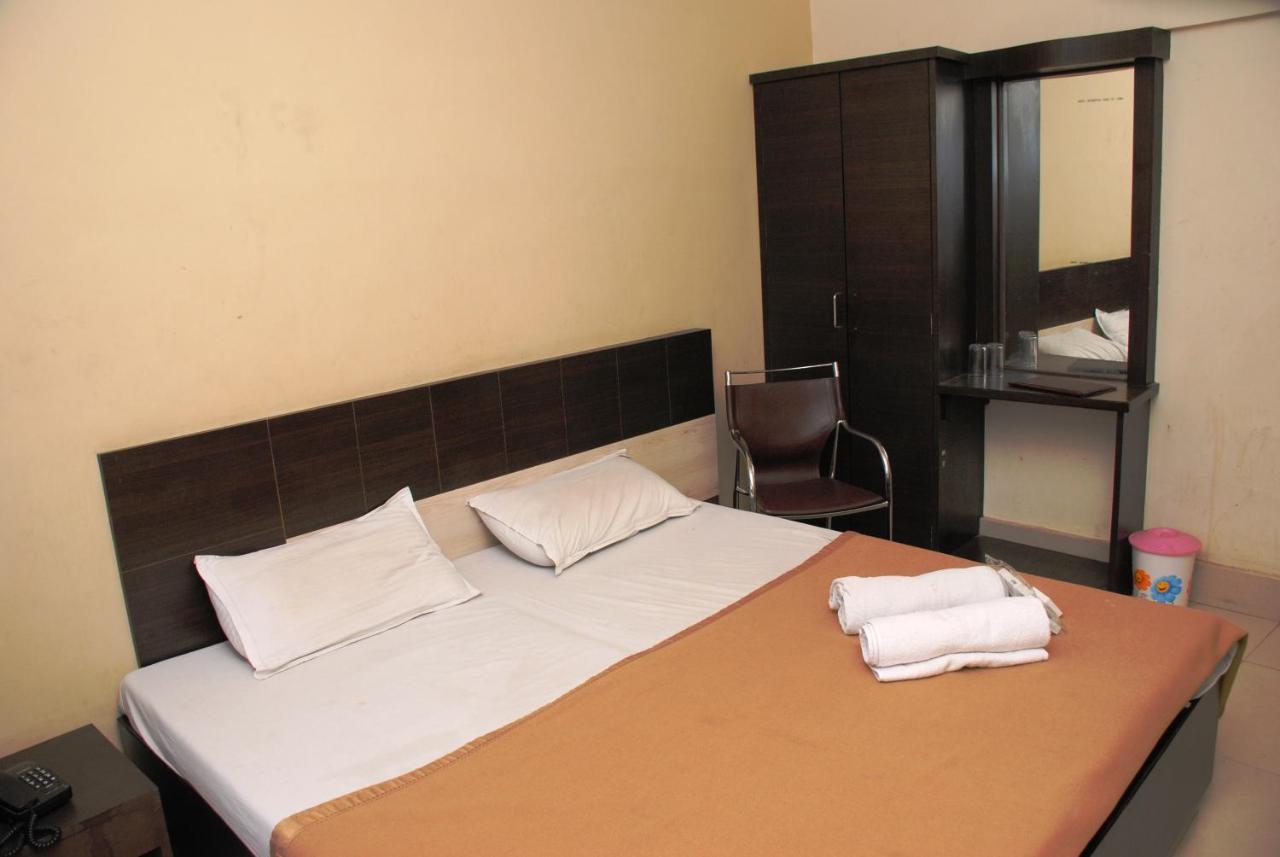 Hotel Sobhraj Ajmer Esterno foto